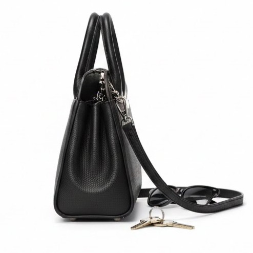 Bolsa negra de cuero